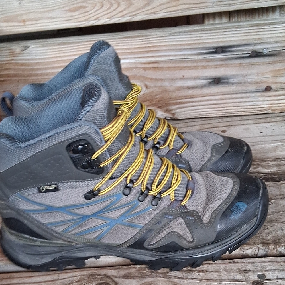 The North Face Men's Gray and Yellow Athletic Shoes - Picture 11 of 14